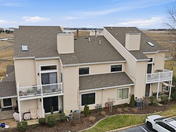 2nd image of 598 Mays Landing Rd Unit 202