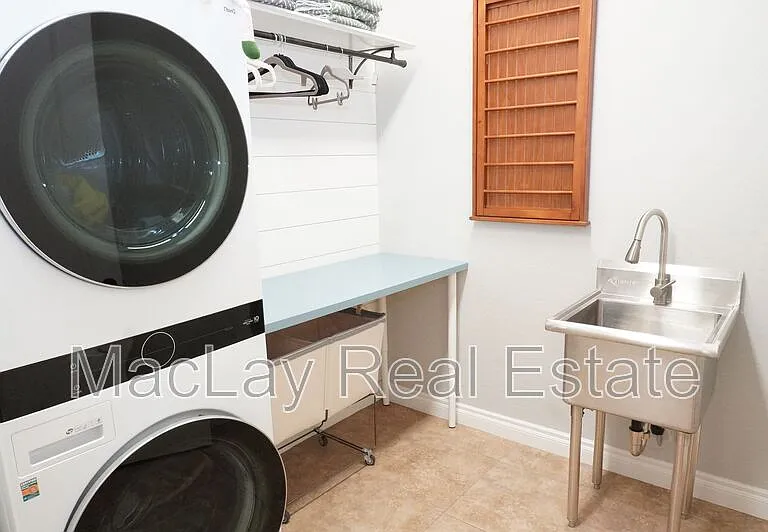 2910 E Wildhorse Dr — Photo 16
