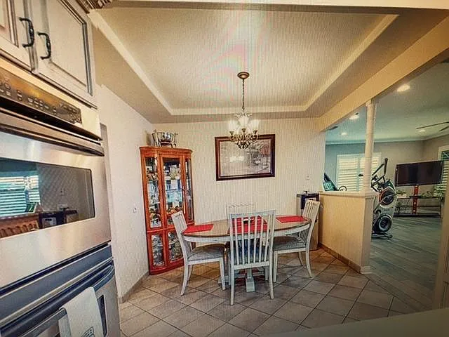 1037 N Wanda Dr — Photo 4