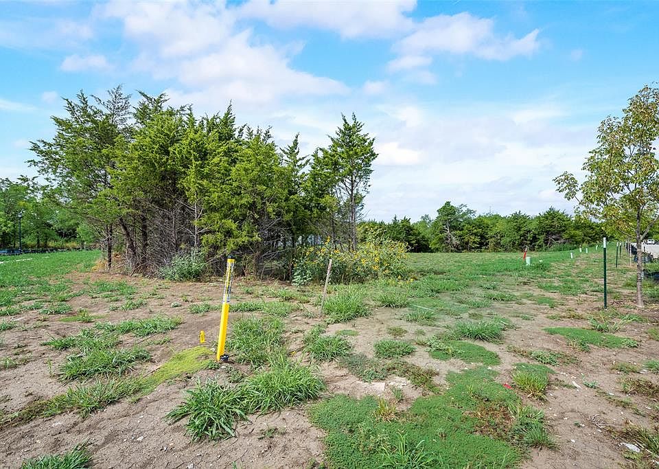 1st image of 1046 Bow St Lot 30