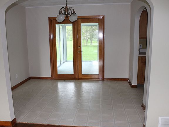 4th image of 2884 E Bayard Street Ext