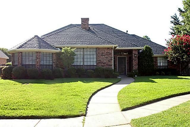 1st image of 1306 Waterford Pl