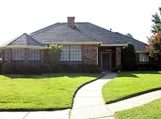 1306 Waterford Pl, Garland, TX 75044