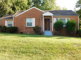 902 Ross Ave, Greensboro, NC 27406