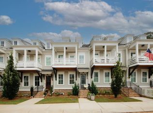 300 Dawson Dr, Woodstock, GA 30188