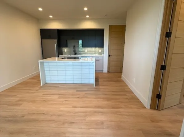 29 Akoni Pl #A, Paia, HI 96779