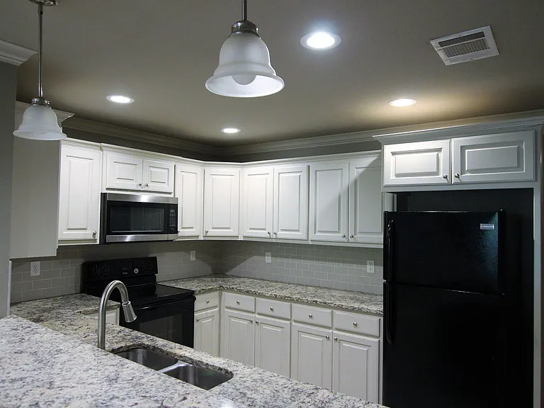 Beautiful 2 Bedroom, 2 Bathroom Townhome In South Tyler Whitehouse Isd! 1/2 Off First Full Month! — Photo 6