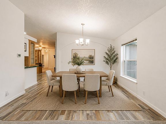 4th image of 144450 Birchwood Dr