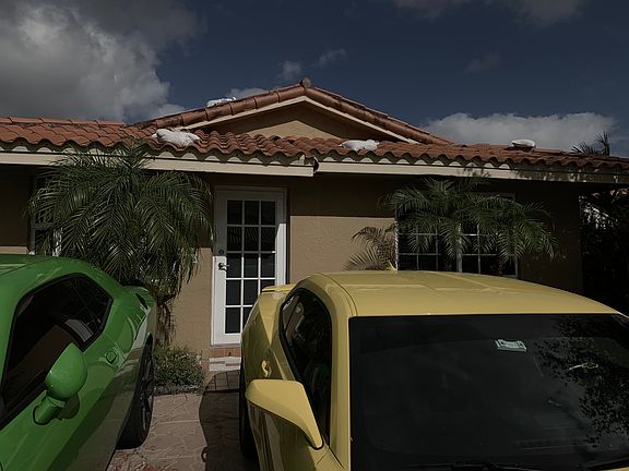 4th image of 9199 NW 113th St