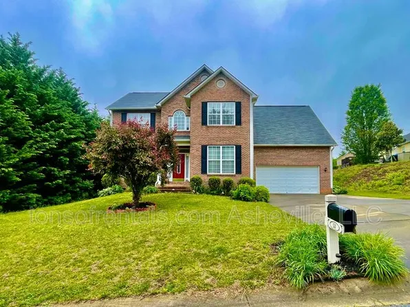 51 Yorktown Cir, Arden, NC 28704