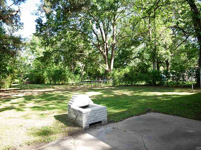 538 Water St — Photo 10