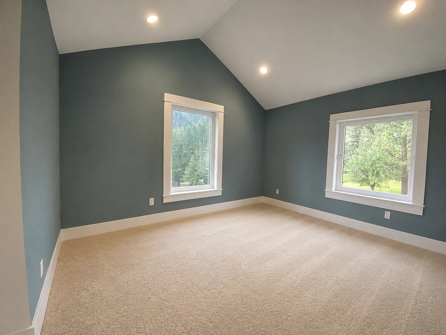4 bed, 3.5 bath, 3881 sqft, $5,500 — Photo 4