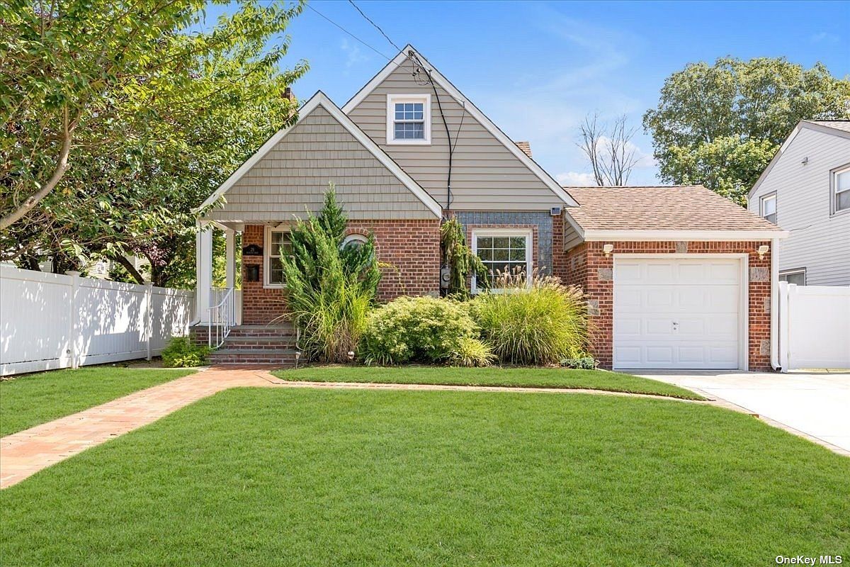 26 Murdock Road, East Rockaway, NY 11518 Zillow