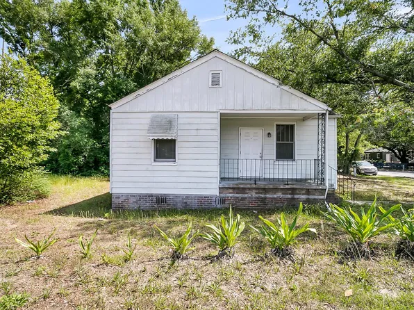 2373 Sorentrue Ave, North Charleston, SC 29405