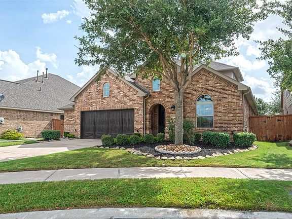 2nd image of 10415 Carolyndale Dr