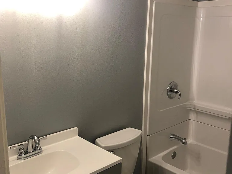 719 Circle Dr — Photo 4
