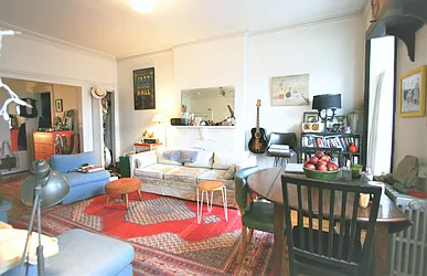 Rented by R New York