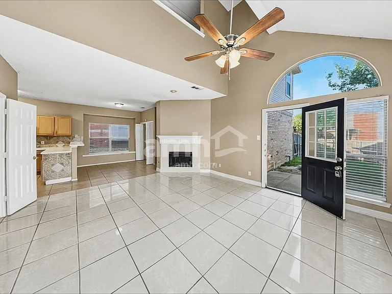 1321 Marken Ct — Photo 5