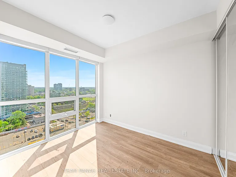 15 Lynch St #1406 — Photo 14