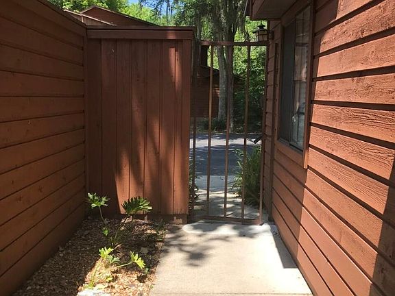 Private Front Courtyard with Gate