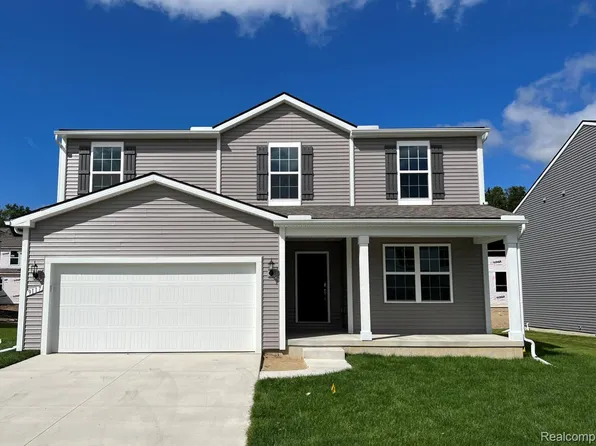 9013 Redwood Trl, Dexter, MI 48130