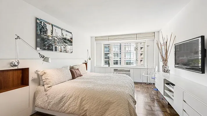 Sold by Brown Harris Stevens | media 5