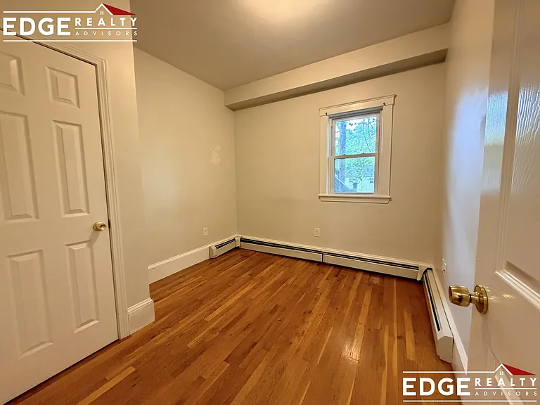 30 Mount Hope St #1 — Photo 6