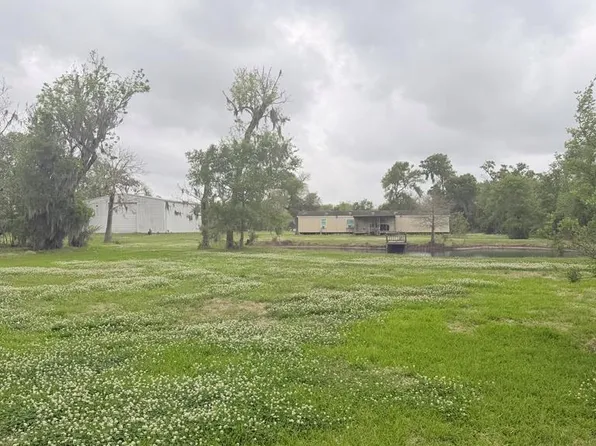 2744 County Road 415 #C, Brazoria, TX 77422