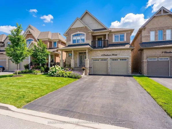 5 Toulouse St, Whitby, ON L1P 0J2