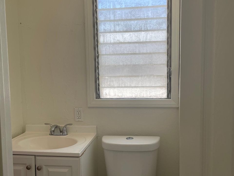 2nd image of 6433 Cholla Ave APT 7
