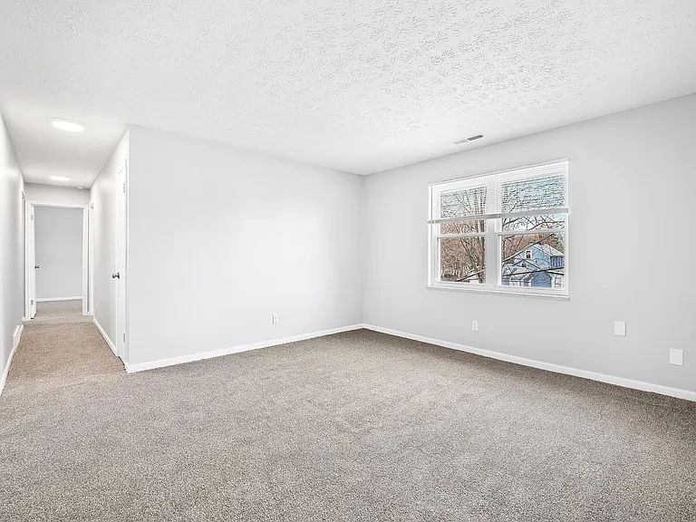 Grant Street Apartments — Photo 61
