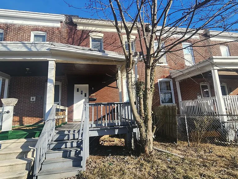 3735 Manchester Ave — Photo 1