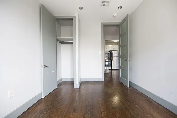 Rented by Brooklyn Group | media 43