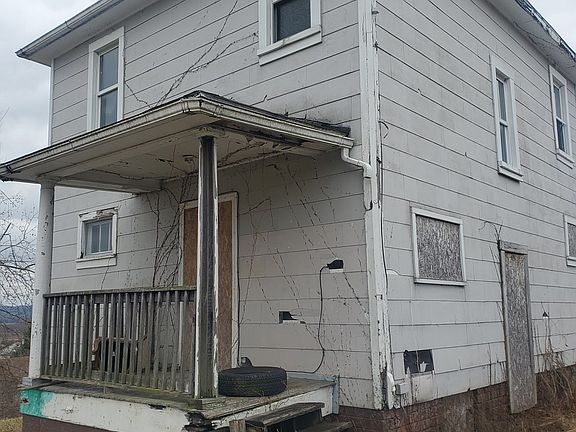 2nd image of 2202 Washington Blvd