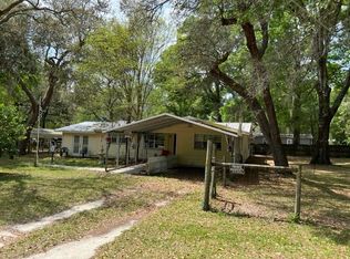 9609 Florida St, Fanning Springs, FL 32693