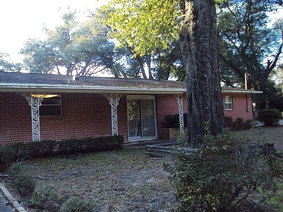2nd image of 1001 Deason Dr