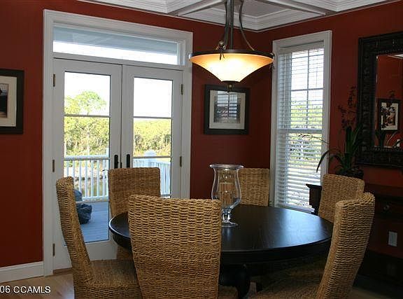 5th image of 145 West Bay