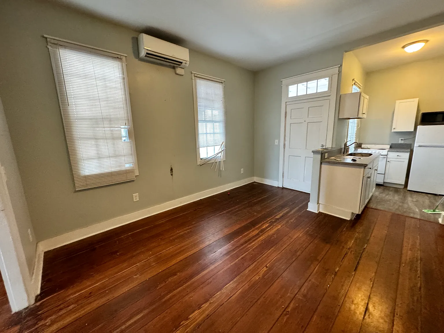 1 bed, 1183 sqft, $2,400 — Photo 3