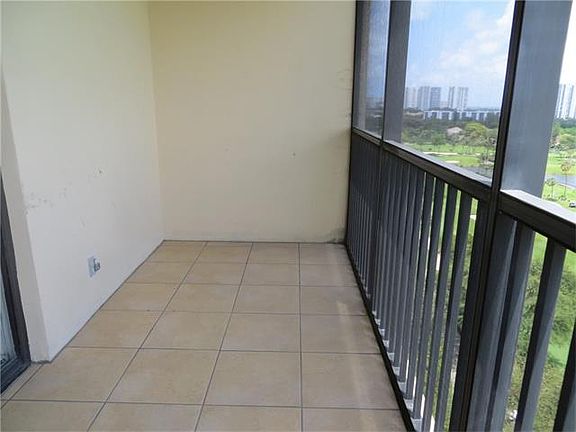 4th image of 20335 N Country Club Dr APT 1207