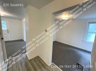 826 Sharpes Ct, Beloit, WI 53511