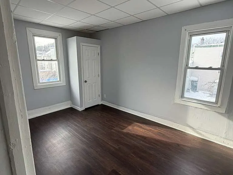326 Grand St #3R — Photo 2