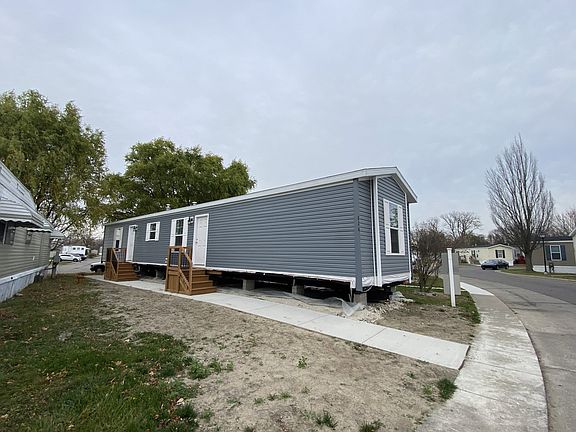 3rd image of 21155 Warner Ave #826
