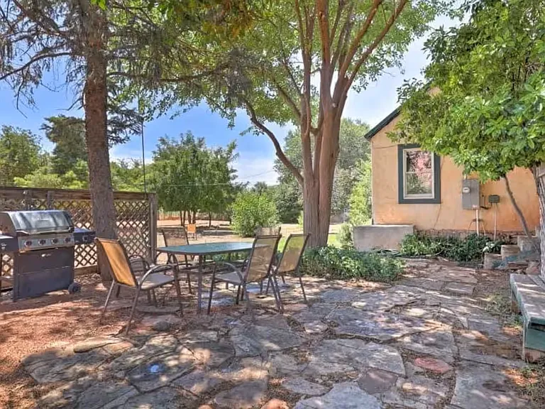 238 E 100 N — Photo 16