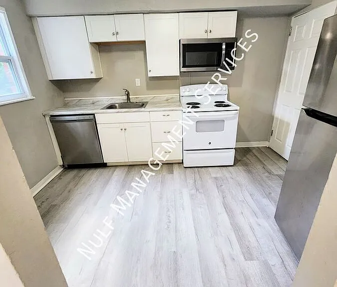 456 Idlewood Rd — Photo 1