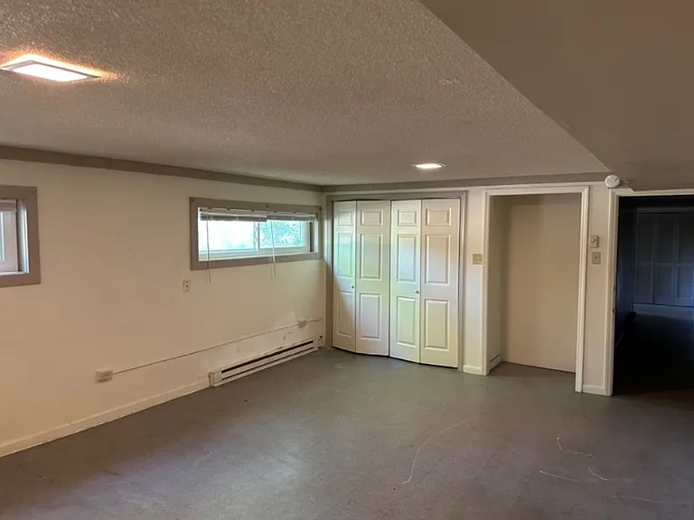 744 Crescent Dr #4 — Photo 8
