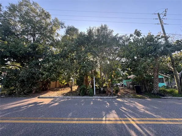 5010 22nd St N #2, Saint Petersburg, FL 33714