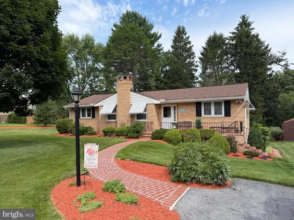 8484 Linwood Dr, Ellicott City, MD 21043