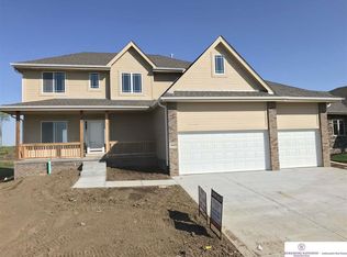 645 N 10th Ave, Springfield, NE 68059
