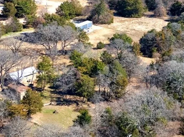 374 Hideaway Ln, Valley View, TX 76272