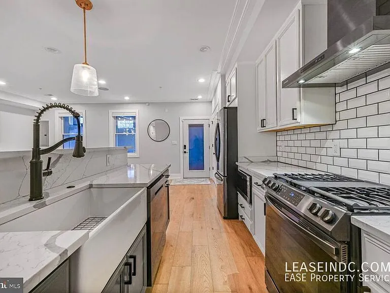 1317 Randolph St NW #1 — Photo 4